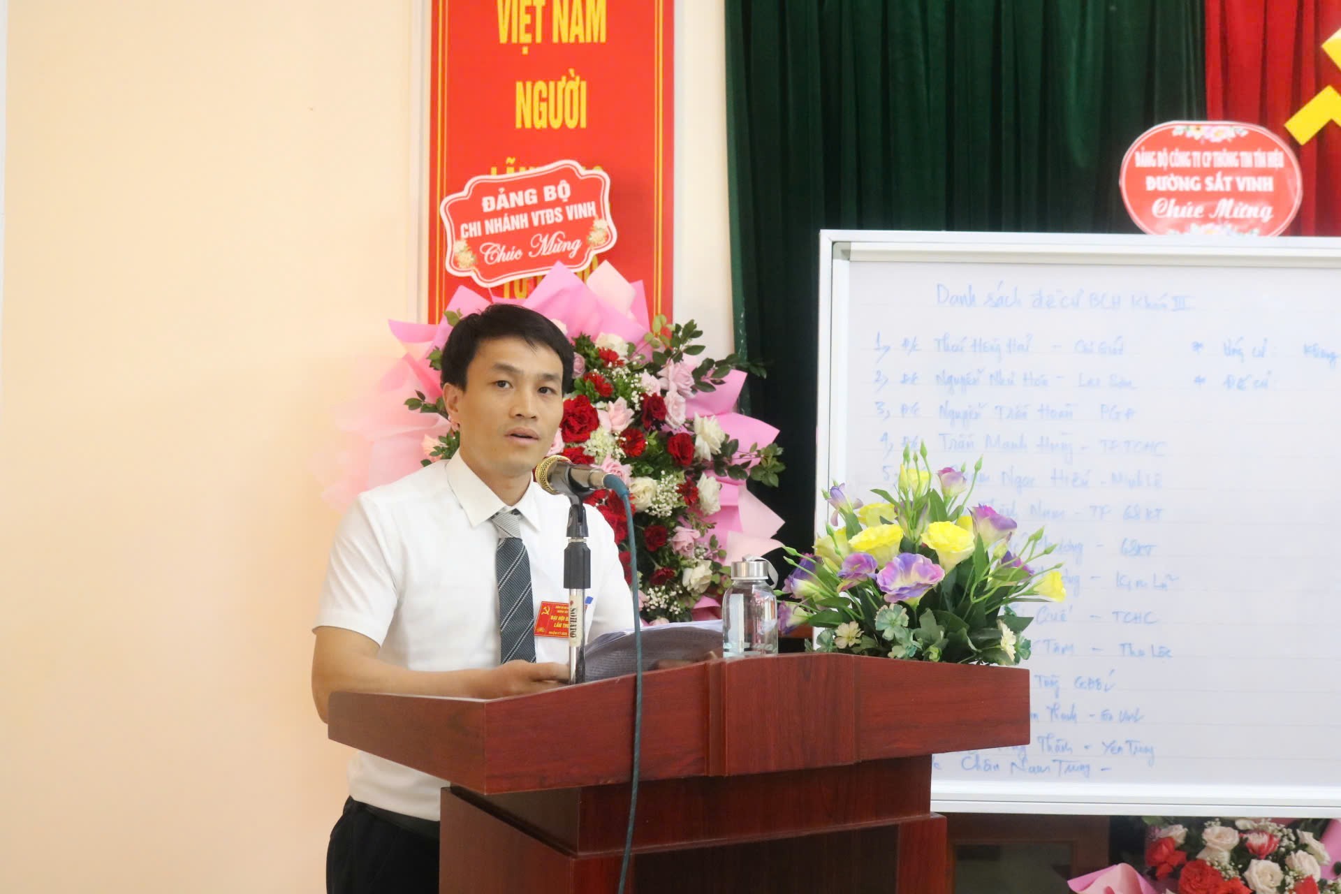 Đảng bộ Chi nhánh khai thác đường sắt Nghệ Tĩnh đã tổ chức thành công Đại hội đại biểu Đảng bộ Chi nhánh lần thứ III nhiệm kỳ 2025 - 2030